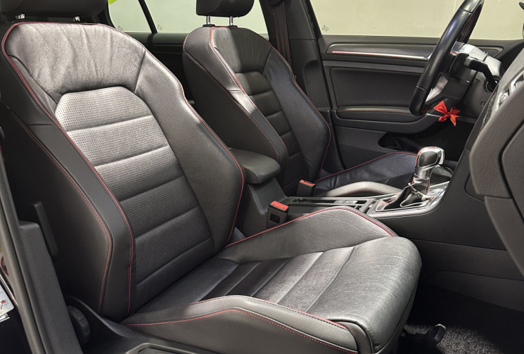 Volkswagen Golf GTI TCR 290 ch 2.0 TSI DSG 7