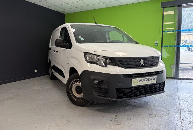 Peugeot Partner 1.2 110CV 1000KG CHARGE DISTRI FAITE ENTRETIEN COMPLET PEUGEOT