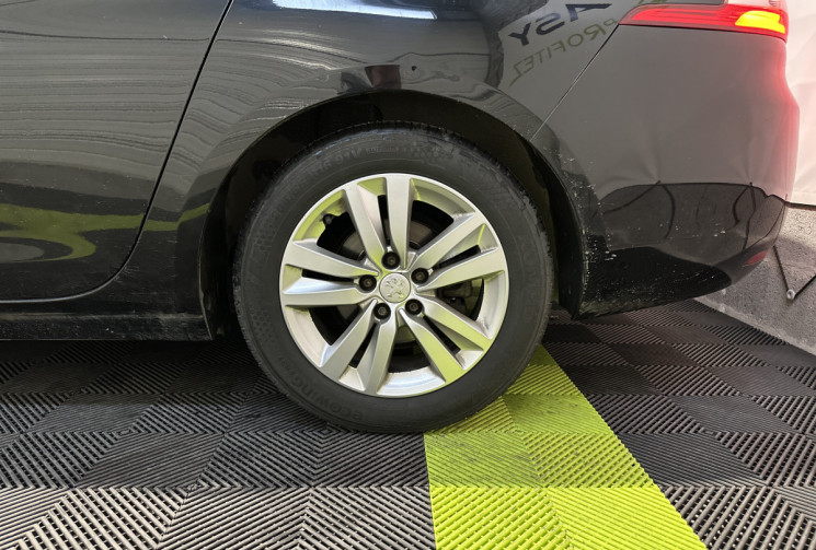 Peugeot 308 SW 1.5 BlueHDi 130ch S&S Active Business EAT8 / DISTRIBUTION OK