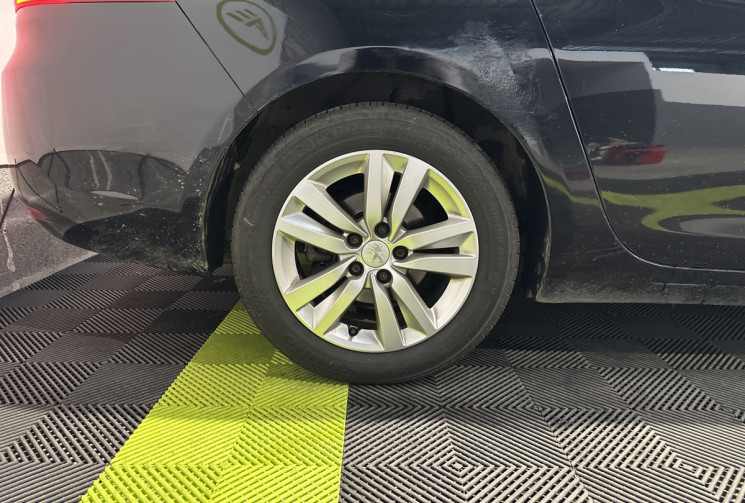 Peugeot 308 SW 1.5 BlueHDi 130ch S&S Active Business EAT8 / DISTRIBUTION OK