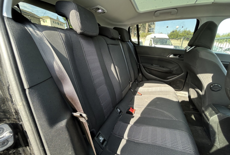 Peugeot 308 1.2 / 110 CH / ALLURE 