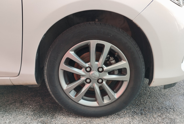 Toyota Yaris 1.4 D4-D 90 Dynamic 5 portes BVM6 / Attelage 