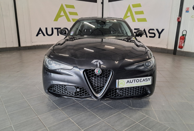 Alfa Romeo Giulia 2.0 TB 200ch Lusso AT8 - TOUTES OPTIONS - ENTRETIEN SUIVI -