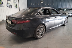 Alfa Romeo Giulia 2.0 TB 200ch Lusso AT8 - TOUTES OPTIONS - ENTRETIEN SUIVI -