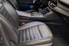 Alfa Romeo Giulia 2.0 TB 200ch Lusso AT8 - TOUTES OPTIONS - ENTRETIEN SUIVI -