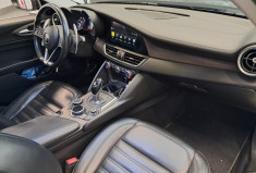 Alfa Romeo Giulia 2.0 TB 200ch Lusso AT8 - TOUTES OPTIONS - ENTRETIEN SUIVI -