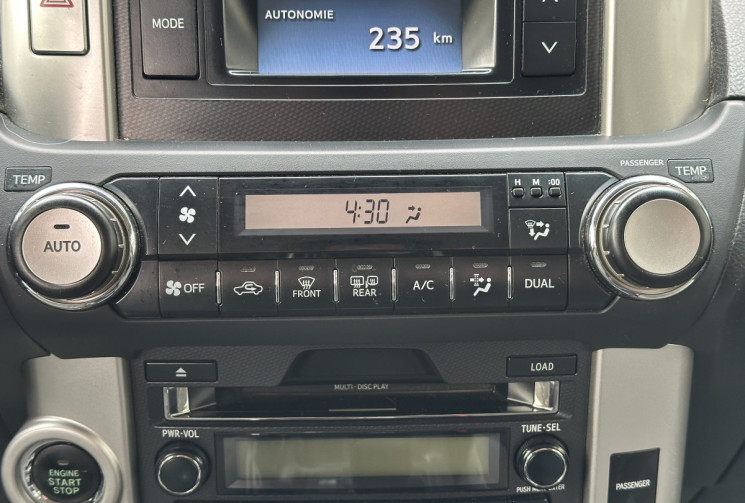 Toyota Land Cruiser 60Th 3.0 D-4D 190 Légende Prado / Attelage / Entretien Toyota (KDJ 150)