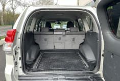 Toyota Land Cruiser 60Th 3.0 D-4D 190 Légende Prado / Attelage / Entretien Toyota (KDJ 150)