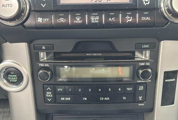 Toyota Land Cruiser 60Th 3.0 D-4D 190 Légende Prado / Attelage / Entretien Toyota (KDJ 150)