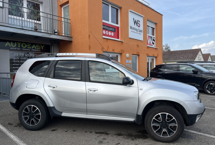 Dacia Duster 1.2 TCe 125ch Black Touch MOTEUR à CHAINE