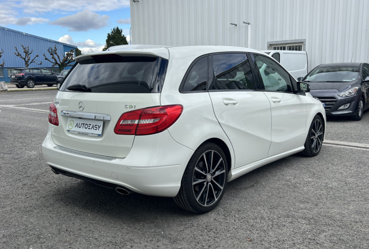Mercedes Classe B 200 CDI SPORT line 136cv 7G-DCT * BlueEFFICIENCY * Caméra * Très Bon Etat 