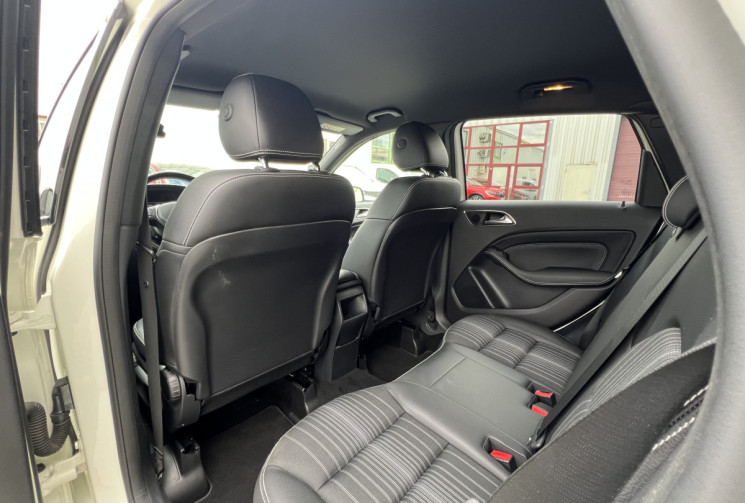 Mercedes Classe B 200 CDI SPORT line 136cv 7G-DCT * BlueEFFICIENCY * Caméra * Très Bon Etat 