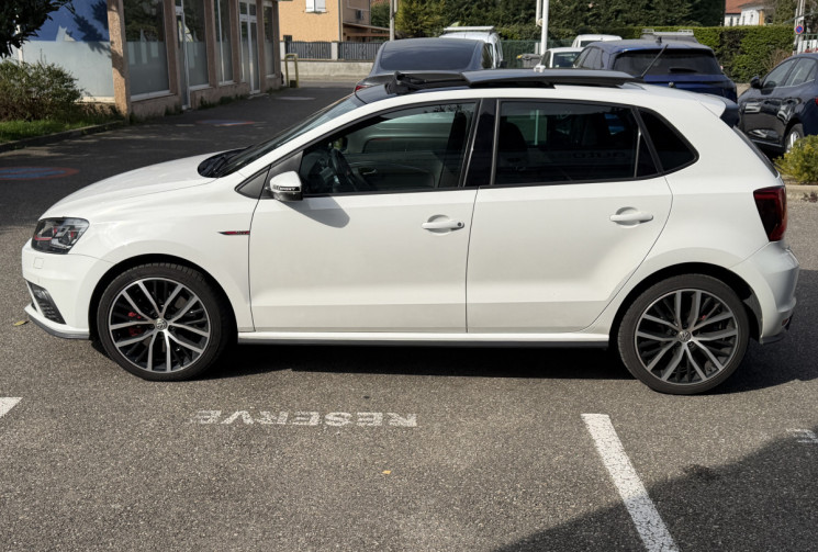 Volkswagen Polo 1.8 TSI 192 ch GTI 5p / Historique complet  / Toit ouvrant / Sièges alcantara