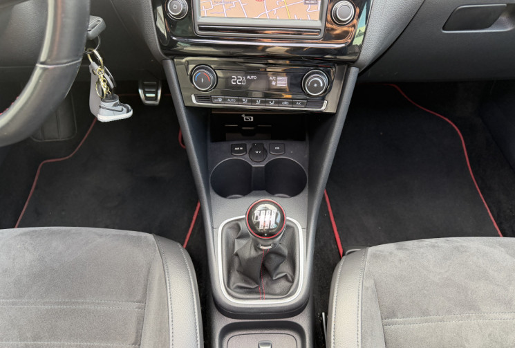 Volkswagen Polo 1.8 TSI 192 ch GTI 5p / Historique complet  / Toit ouvrant / Sièges alcantara