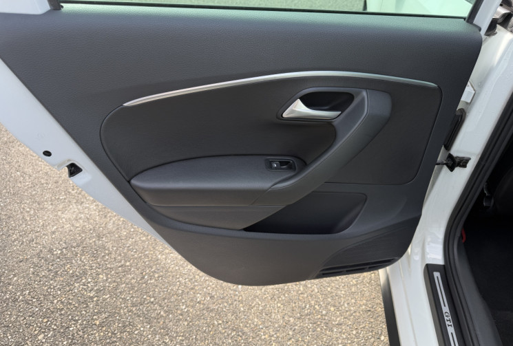 Volkswagen Polo 1.8 TSI 192 ch GTI 5p / Historique complet  / Toit ouvrant / Sièges alcantara