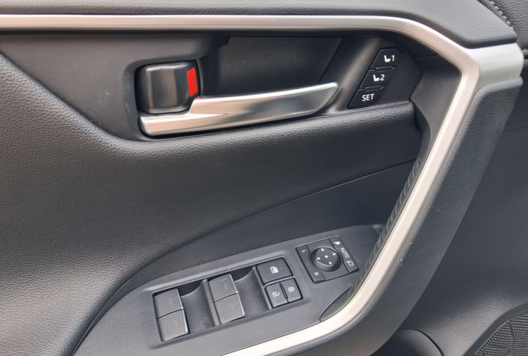 Toyota RAV4 2.5 HYBRIDE 218 2WD LOUNGE PACK PREMIUM