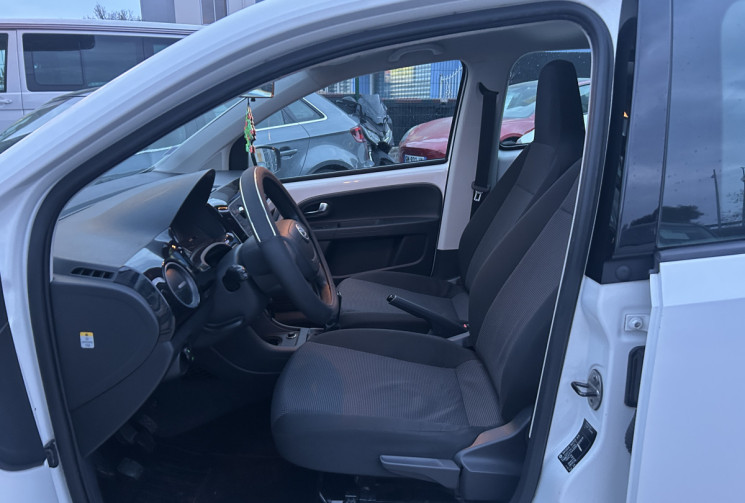 Skoda CITIGO 1.0 12V MPI 60 Ch ELEGANCE BVM5 5P * RADAR AR * TOIT OUVRANT * CLIMATISATION