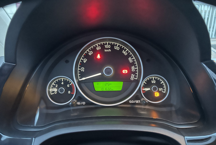 Skoda CITIGO 1.0 12V MPI 60 Ch ELEGANCE BVM5 5P * RADAR AR * TOIT OUVRANT * CLIMATISATION