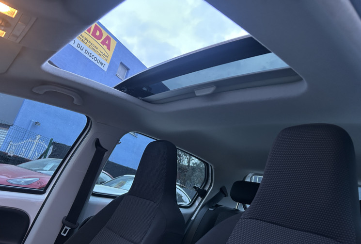 Skoda CITIGO 1.0 12V MPI 60 Ch ELEGANCE BVM5 5P * RADAR AR * TOIT OUVRANT * CLIMATISATION