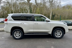 Toyota Land Cruiser 60Th 3.0 D-4D 190 Légende Prado / Attelage / Entretien Toyota (KDJ 150)