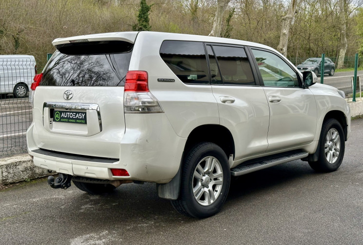 Toyota Land Cruiser 60Th 3.0 D-4D 190 Légende Prado / Attelage / Entretien Toyota (KDJ 150)