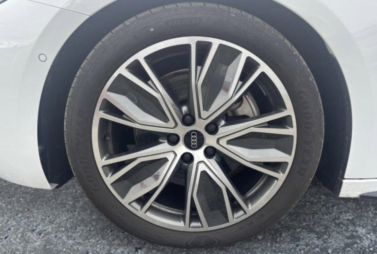 Audi A5 AVANT TDI Hybride 204 ch S tronic 7 S line