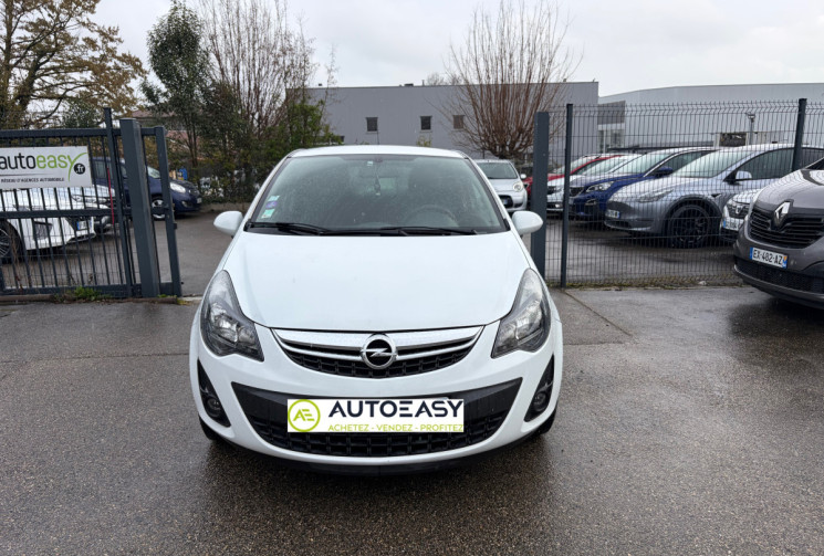 Opel Corsa D / 1.2 / 86 CH / GRAPHITE
