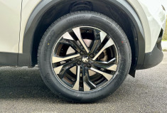 Peugeot 2008 ALLURE 1.5 HDI 130 EAT8 / Carplay / Cockpit 3D / Camera / FULL Entretien  