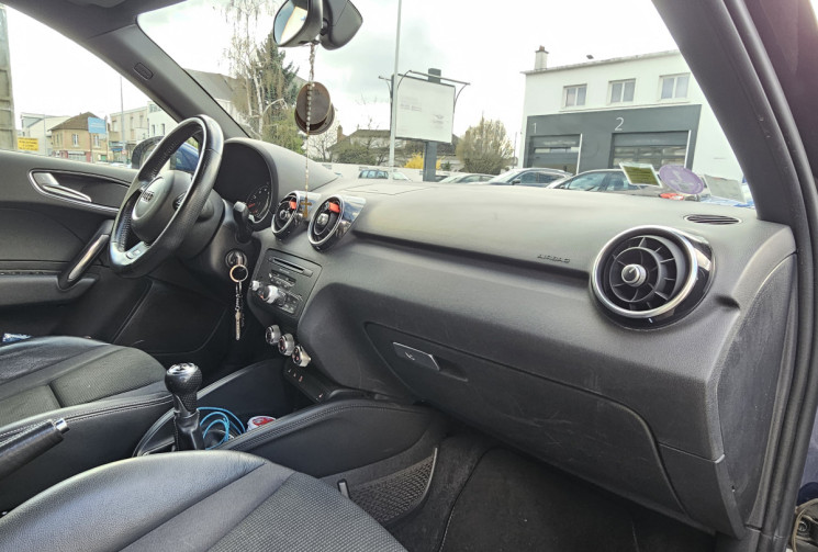 Audi A1 SPORTBACK 1.4 TFSI 122 ch S line