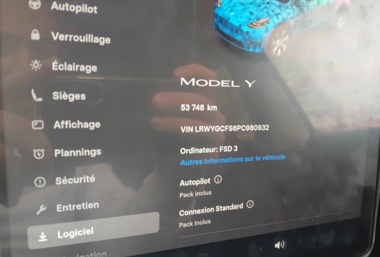 Tesla Model Y STANDARD RWD 