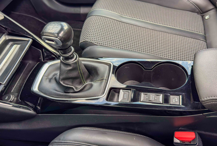 Peugeot 2008 1.5 BlueHDi 102 cv GT-Line Focal Toit ouvrant LED Angle Mort 