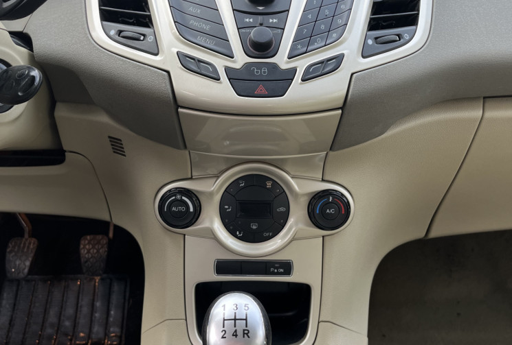 Ford Fiesta VI 3 portes 1.4 TDCi 68 cv