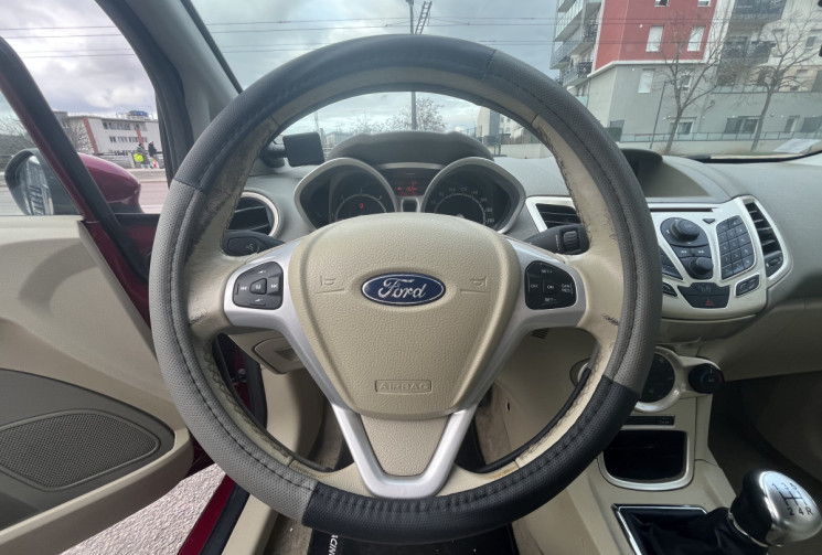 Ford Fiesta VI 3 portes 1.4 TDCi 68 cv