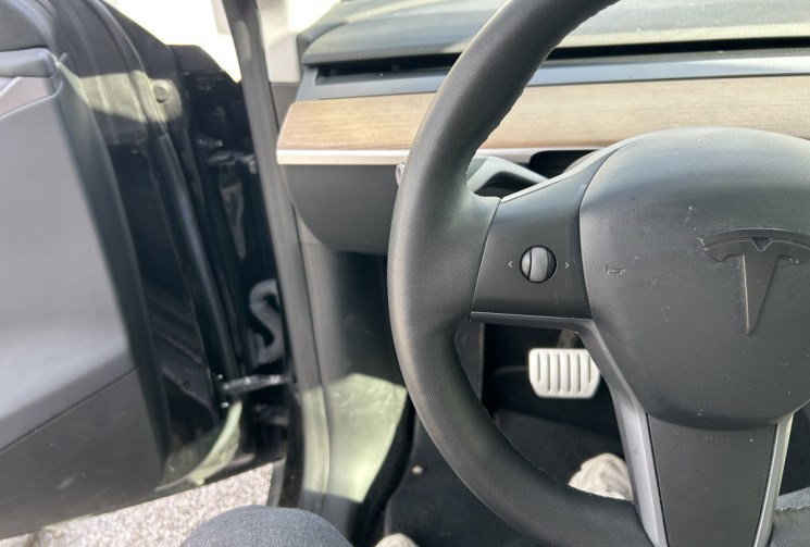 Tesla Model Y 534 Ch PERFORMANCE AWD 75 KWH * FSD (CONDUITE ENTIEREMENT AUTONOME) *