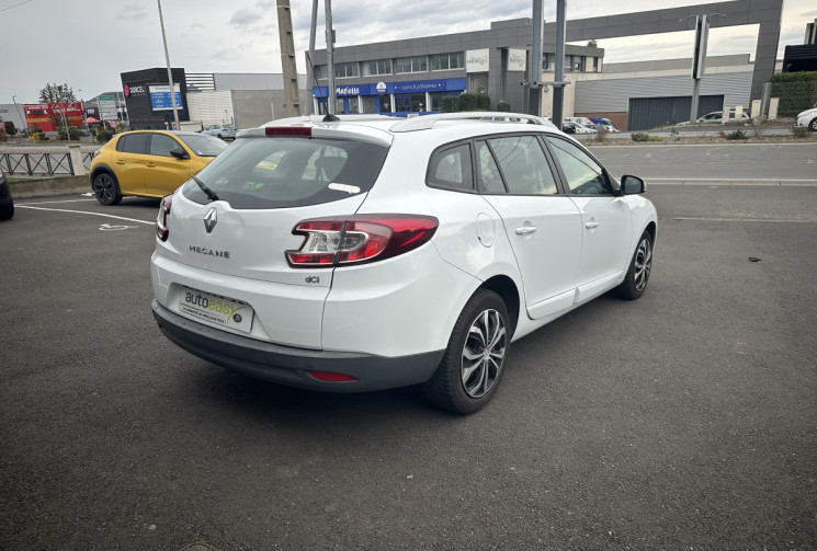 Renault Megane 1.5 dCi S&S 110 LIFE / KIT DISTRI FAIT 