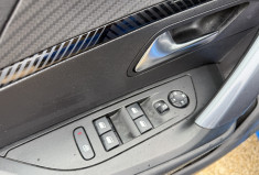 Peugeot 2008 1.2 ALLURE 100 BVM6 / CAMERA DE RECUL / CARPLAY 