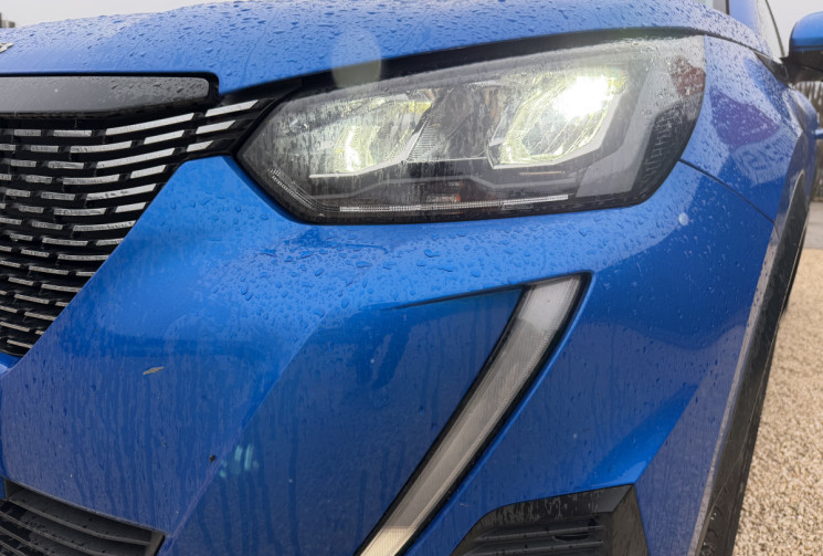 Peugeot 2008 1.2 PURETECH 100 BVM6 ALLURE