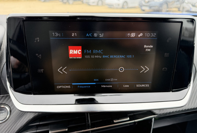 Peugeot 2008 1.2 ALLURE 100 BVM6 / CAMERA DE RECUL / CARPLAY 