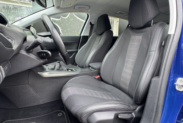 Peugeot 308 1.2 THP 130 ALLURE * GPS * CARPLAY * CAMERA * LED * DISTRI OK 12/2025