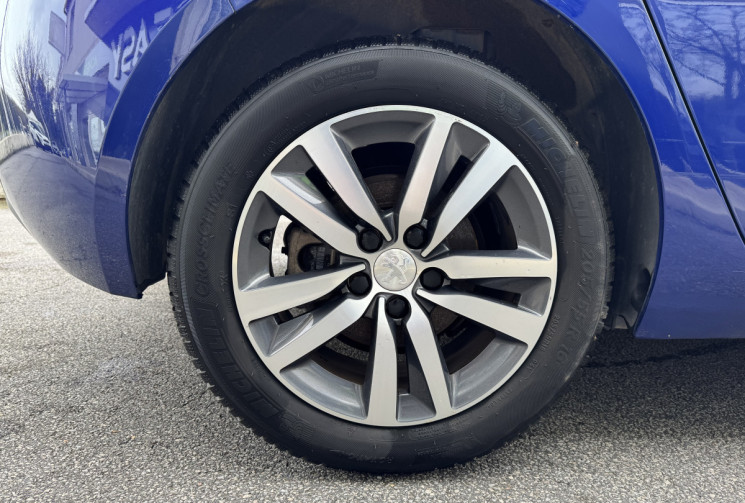 Peugeot 308 1.2 THP 130 ALLURE * GPS * CARPLAY * CAMERA * LED * DISTRI OK 12/2025