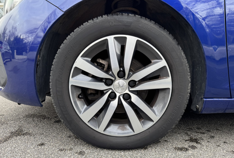 Peugeot 308 1.2 THP 130 ALLURE * GPS * CARPLAY * CAMERA * LED * DISTRI OK 12/2025