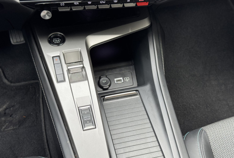 Peugeot 308 ALLURE Pack 1.5 HDI 130 EAT8 / Camera / Carplay / Lumière ambiance / FULL Entretien  