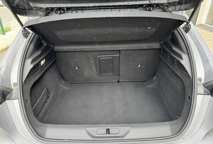 Peugeot 308 ALLURE Pack 1.5 HDI 130 EAT8 / Camera / Carplay / Lumière ambiance / FULL Entretien  