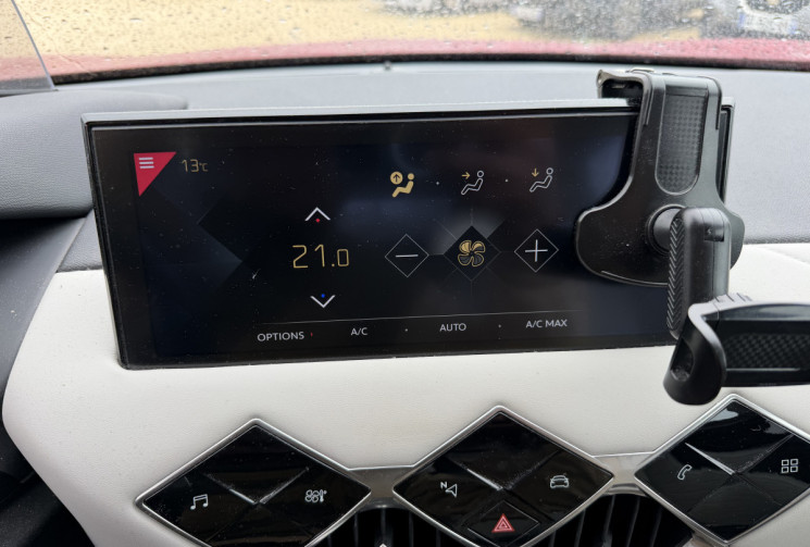 DS DS 3 PURETECH 130 CONNECTED CHIC - DISTRIBUTION NEUVE