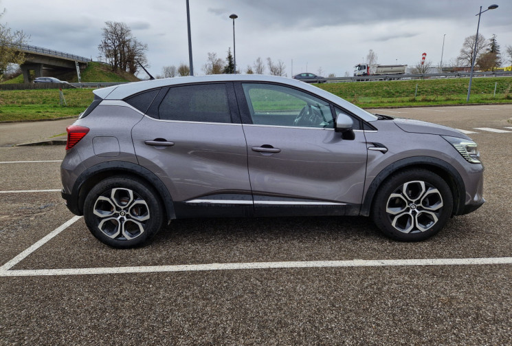 Renault Captur 1.3 TCe 140 Mild Hybrid Intens