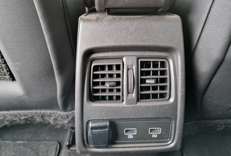 Renault Captur 1.3 TCe 140 Mild Hybrid Intens