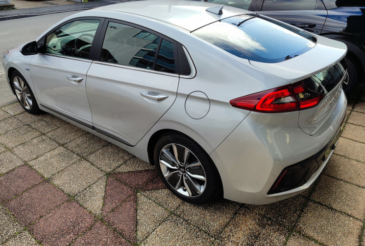 Hyundai Ioniq 1.6 GDi 141 hybrid DCT6 105 cv Executive