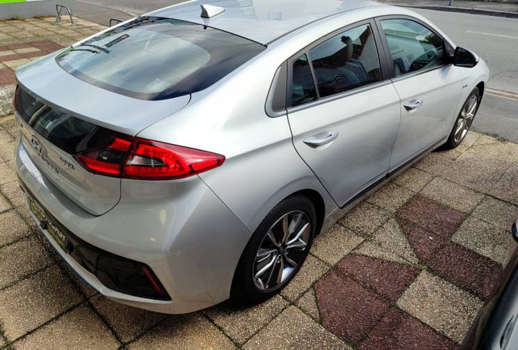 Hyundai Ioniq 1.6 GDi 141 hybrid DCT6 105 cv Executive