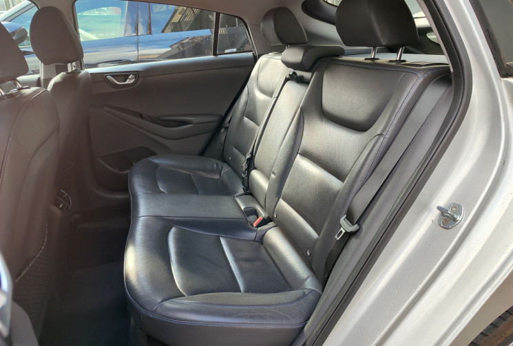 Hyundai Ioniq 1.6 GDi 141 hybrid DCT6 105 cv Executive