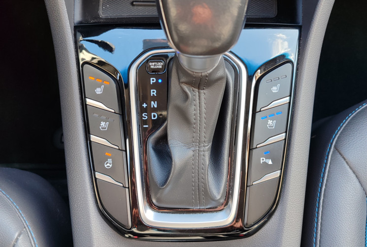 Hyundai Ioniq 1.6 GDi 141 hybrid DCT6 105 cv Executive